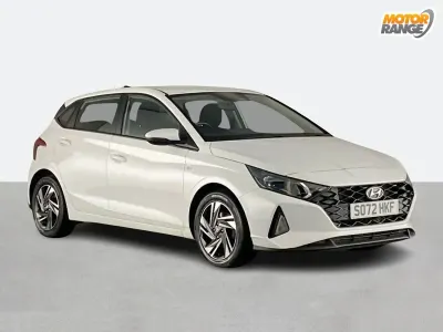 Used Hyundai i20 SE 100 HP (73 kW) 2023 White Hatchback