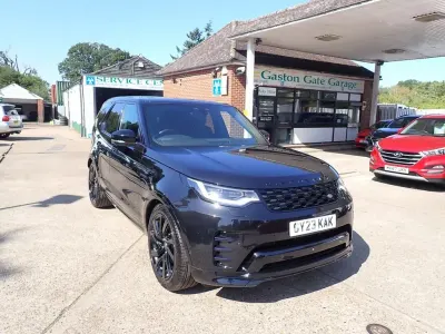 Used Land Rover Discovery HSE Dynamic 300 HP (220 kW) 2023 Black SUV