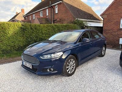 Used Ford Mondeo Zetec 150 HP (110 kW) 2015 Blue Hatchback