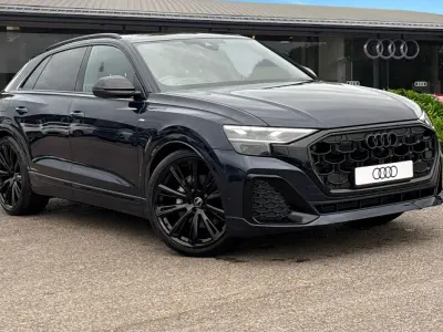 Ny Audi Q8 Black Edition 2025 Blå SUV