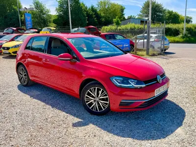 Used VW Golf VII SE 2017 Red Hatchback