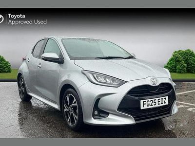 Used Toyota Yaris Hybrid Design 116 HP (85 kW) 2025 Silver Hatchback