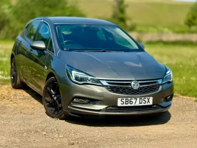 Second-hand Vauxhall Astra SRi 150 CP (110 kW) 2018 Gri Hatchback