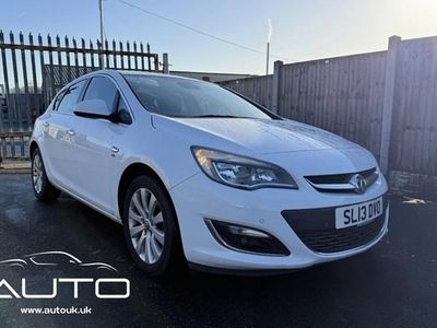 White Used 2013 Vauxhall Astra Elite Hatchback | £2,990 (Fair price)