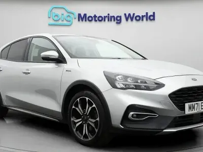 Used Ford Focus Active X 125 HP (91 kW) 2021 Silver Hatchback