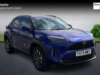 Used Toyota Yaris Cross Design 116 HP (85 kW) 2026 Blue SUV