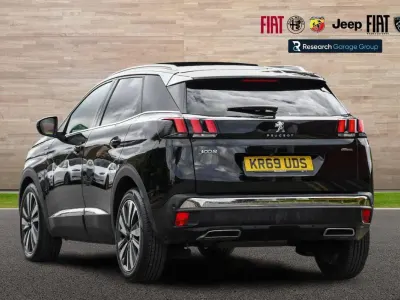 Second-hand Peugeot 3008 Premium 129 CP (94 kW) 2019 Negru SUV