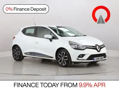 Used Renault Clio Play 75 HP (55 kW) 2019 White Hatchback