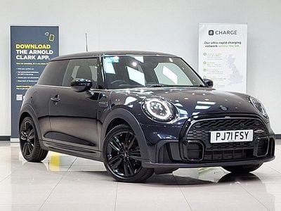 Używany Mini Cooper Sport 136 KM (100 kW) 2021 Niebieski Hatchback