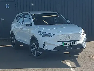 Usado MG ZS SE 114 kW (156 HP) 2022 Branco SUV