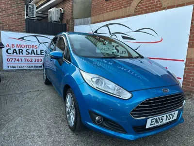 Used Ford Fiesta Titanium X 75 HP (55 kW) 2015 Blue Hatchback