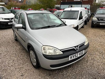 Second-hand Vauxhall Corsa Elegance 75 CP (55 kW) 2002 Argintiu Hatchback
