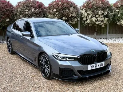 Używany BMW 520 M Sport 2021 Niebieski Sedan/Limuzyna