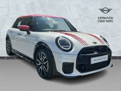Used Mini Cooper Sport 154 HP (113 kW) 2024 White Hatchback