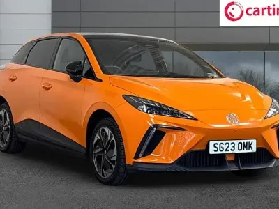 Used MG MG4 EV Trophy 319 kW (435 HP) 2023 Orange Hatchback