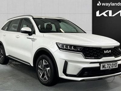 White Used 2022 Kia Sorento SUV | £27,690 (Good price)