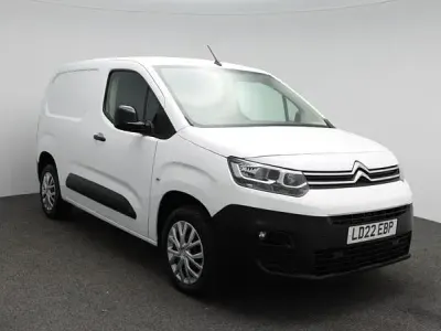 Used Citroën Berlingo 100 HP (73 kW) 2022 White MPV