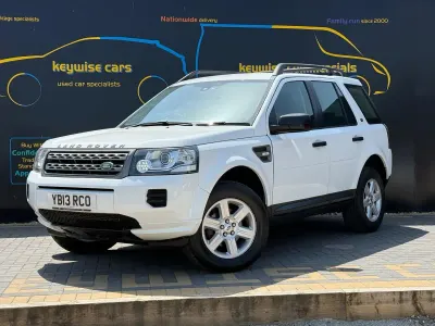 Used Land Rover Freelander 2 S 150 HP (110 kW) 2013 White SUV