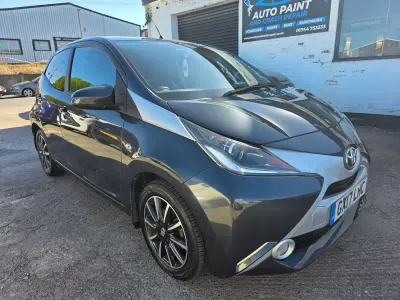 Gebraucht Toyota Aygo x-style 69 PS (50 kW) 2017 Grau Kleinwagen