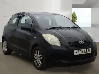 Używany Toyota Yaris T3 85 KM (62 kW) 2006 Czarny Hatchback