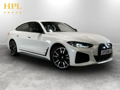 Begagnad BMW i4 Shadowline 400 kW (544 HK) 2024 Vit Sedan