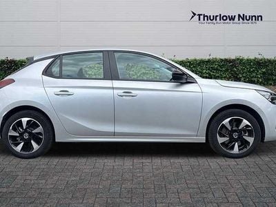 Second-hand Vauxhall Corsa-e Design Edition 100 kW (136 CP) 2024 Albastru Hatchback
