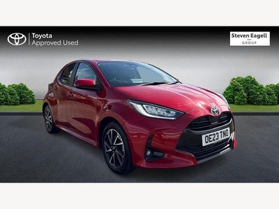 Used Toyota Yaris Hybrid Design 2023 Red Hatchback