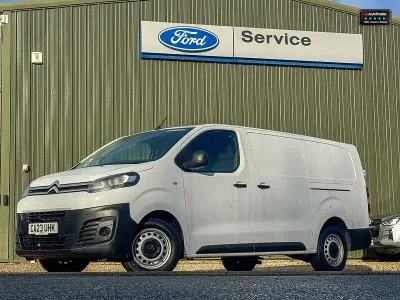 Używany Citroën Dispatch 144 KM (105 kW) 2023 Biały Minivan