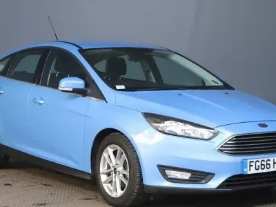 Used Ford Focus Zetec 2016 Blue Hatchback