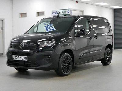 New Citroën Berlingo 100 HP (73 kW) 2025 Black MPV