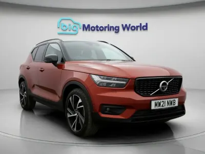 Second-hand Volvo XC40 R-Design Pro 262 CP (192 kW) 2021 Roșu SUV