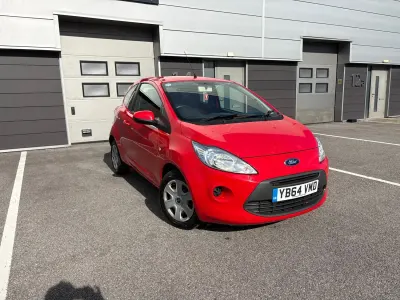 Begagnad Ford Ka 69 HK (50 kW) 2014 Röd Halvkombi