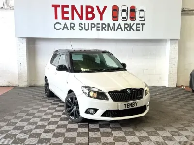 Begagnad Skoda Fabia vRS 180 HK (132 kW) 2012 Vit Halvkombi