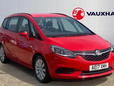 Used Vauxhall Zafira Tourer Design Edition 140 HP (102 kW) 2017 Red MPV