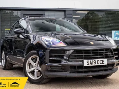 Used Porsche Macan 354 HP (260 kW) 2019 Black SUV