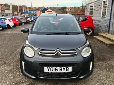 Usado Citroën C1 Feel 68 CV (50 kW) 2016 Gris Utilitario