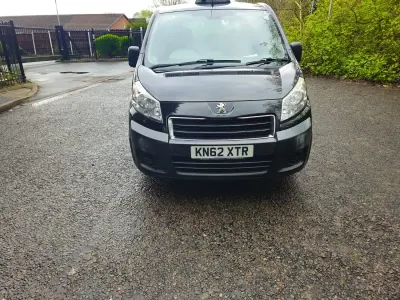 Used Peugeot TePee Comfort 2013 Black MPV