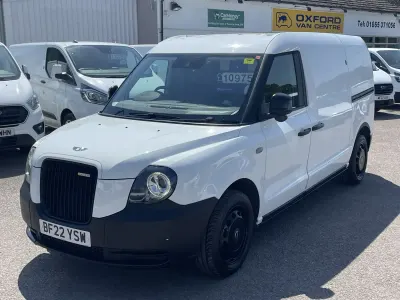 Used LEVC VN5 City 150 HP (110 kW) 2022 White MPV