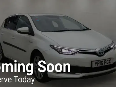 Used Toyota Auris Hybrid