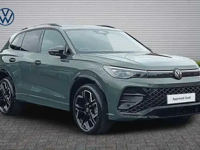 Second-hand VW Tiguan R-line 272 CP (200 kW) 2026 Verde SUV
