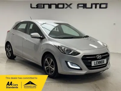 Used Hyundai i30 SE 100 HP (73 kW) 2015 Silver Hatchback