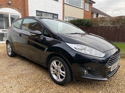 Used Ford Fiesta Zetec 82 HP (60 kW) 2014 Black Hatchback