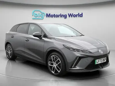 Begagnad MG MG4 EV Trophy 319 kW (435 HK) 2023 Halvkombi