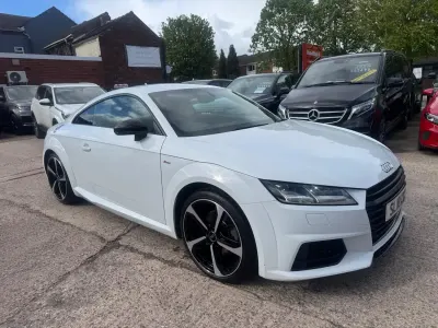 Używany Audi TT Black Edition 180 KM (132 kW) 2018 Biały Coupe