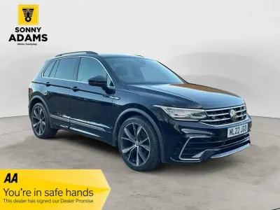 Second-hand VW Tiguan R-line 150 CP (110 kW) 2022 Negru SUV