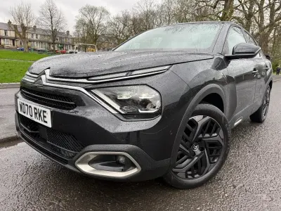 Usado Citroën C4 PureTech 102 HP (75 kW) 2021 Preto Citadino