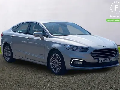 Begagnad Ford Mondeo Titanium 187 HK (137 kW) 2019 Silver Sedan