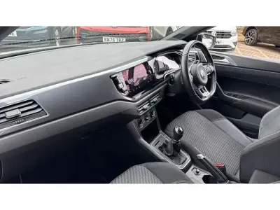 Used VW Polo R-line 95 HP (69 kW) 2019 Pure white Hatchback