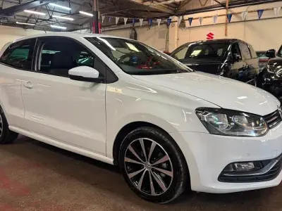 Used VW Polo Match 90 HP (66 kW) 2016 White Hatchback