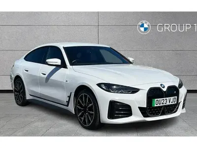 Usado BMW i4 M Sport 250 kW (340 CV) 2023 Blanco Berlina
